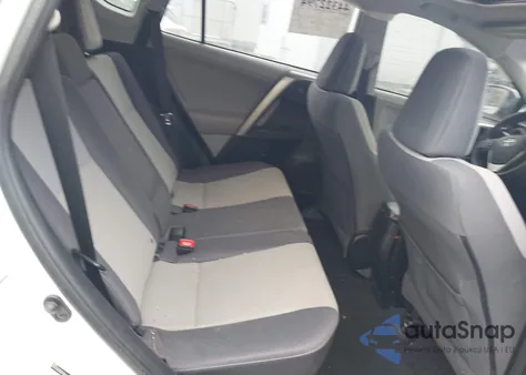 2013 Toyota Rav4 Xle z USA, uszkodzony, nr VIN JTMRFREV2DD021025